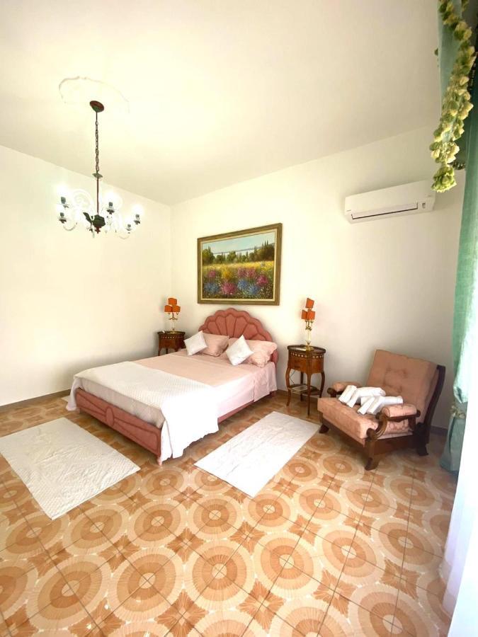 Le Fresie B&B SantʼAntìoco Kültér fotó